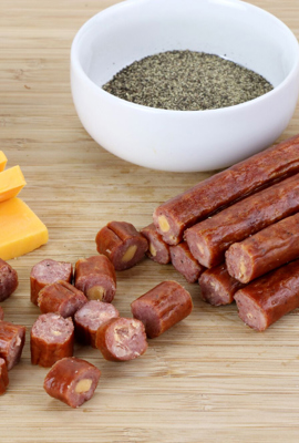 Great tasting snack that delivers real energy. No MSG, No artificial flavors, Gluten free. Quality cuts of protein packed meat combined with years of experience and craftsmanship . 